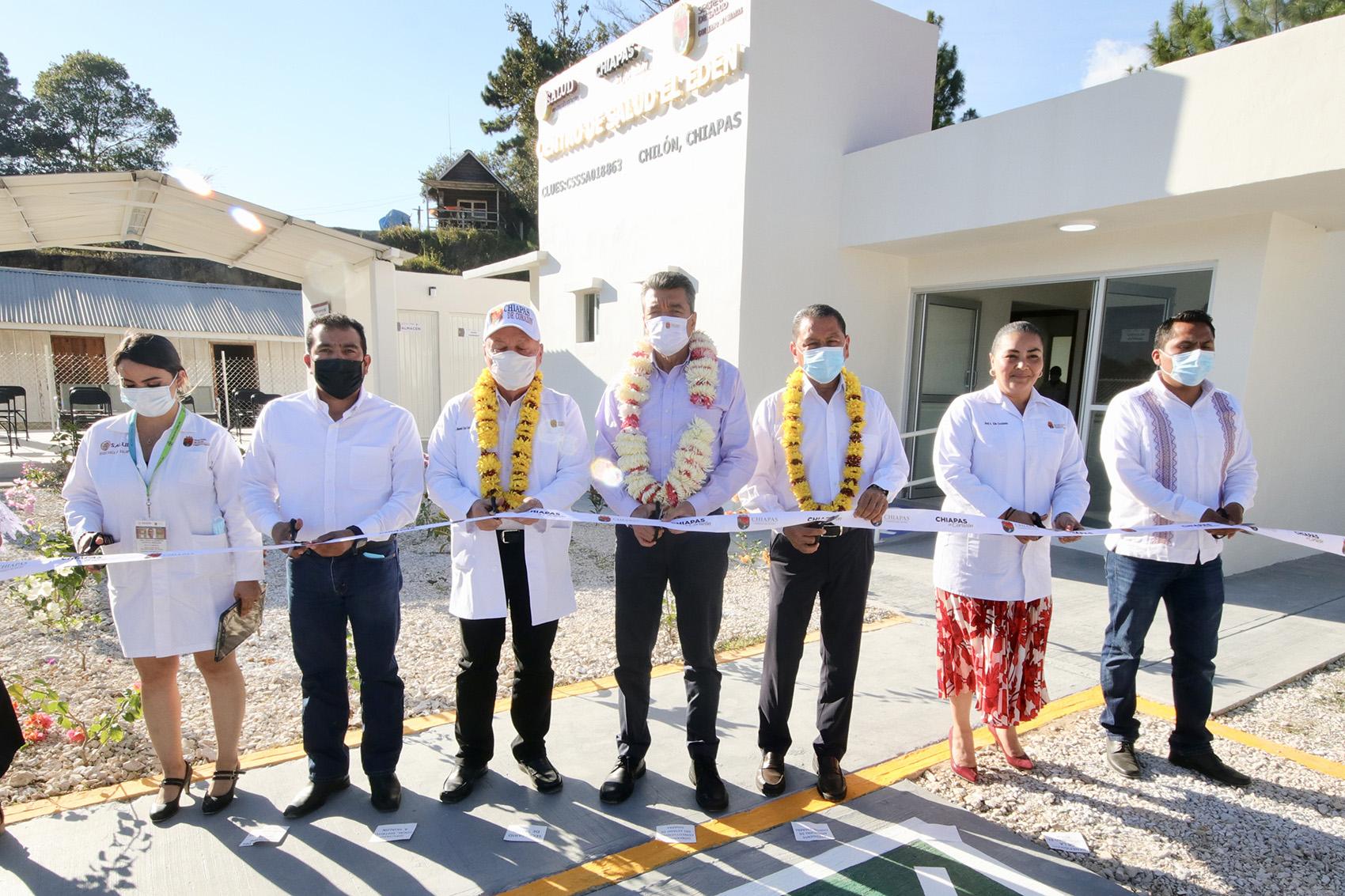 Inaugura Rutilio Escandón reconversión del Centro de Salud Microrregional El Edén, en Chilón.jpeg