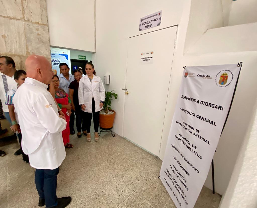 Inauguración de consultorio médico en Congreso del Estado, resultado de la suma de esfuerzos.jpg