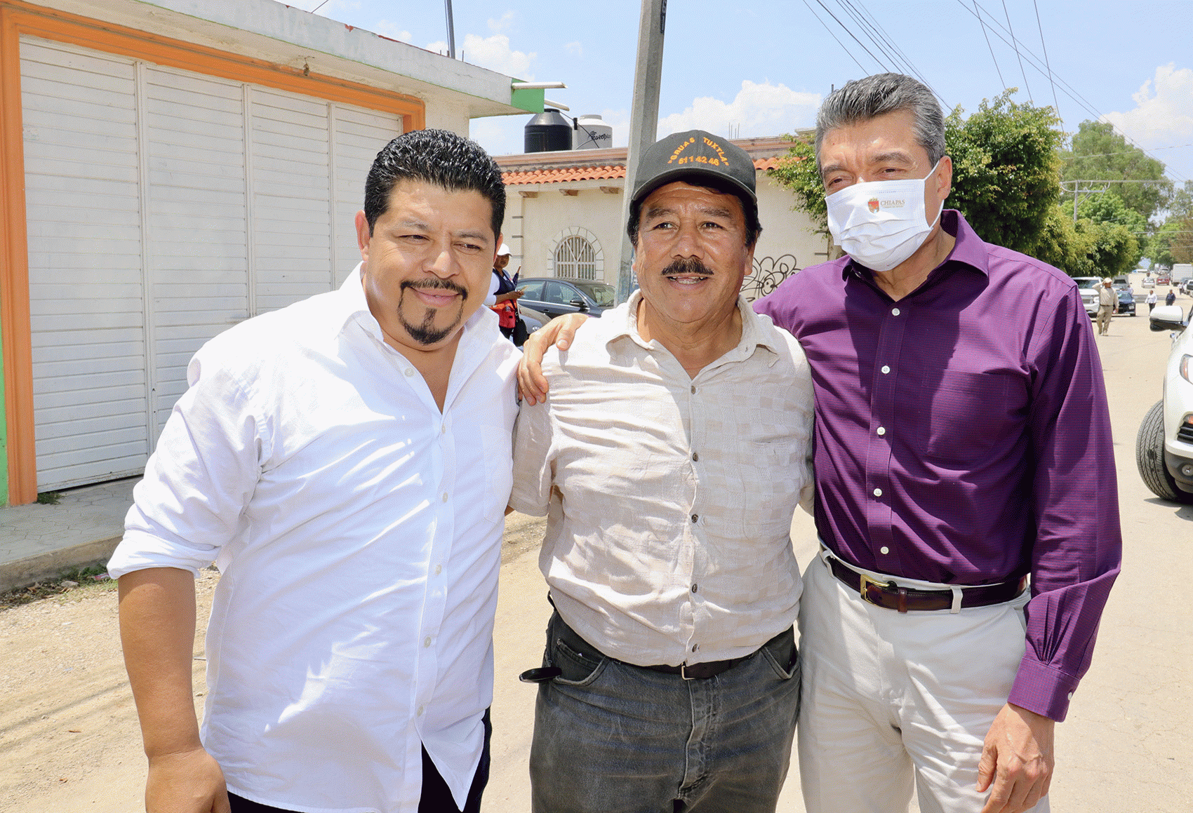 Rutilio Escandón encabeza inicio de acciones contra el dengue y salida de Brigadas Casa por Casa, en Comitán.gif