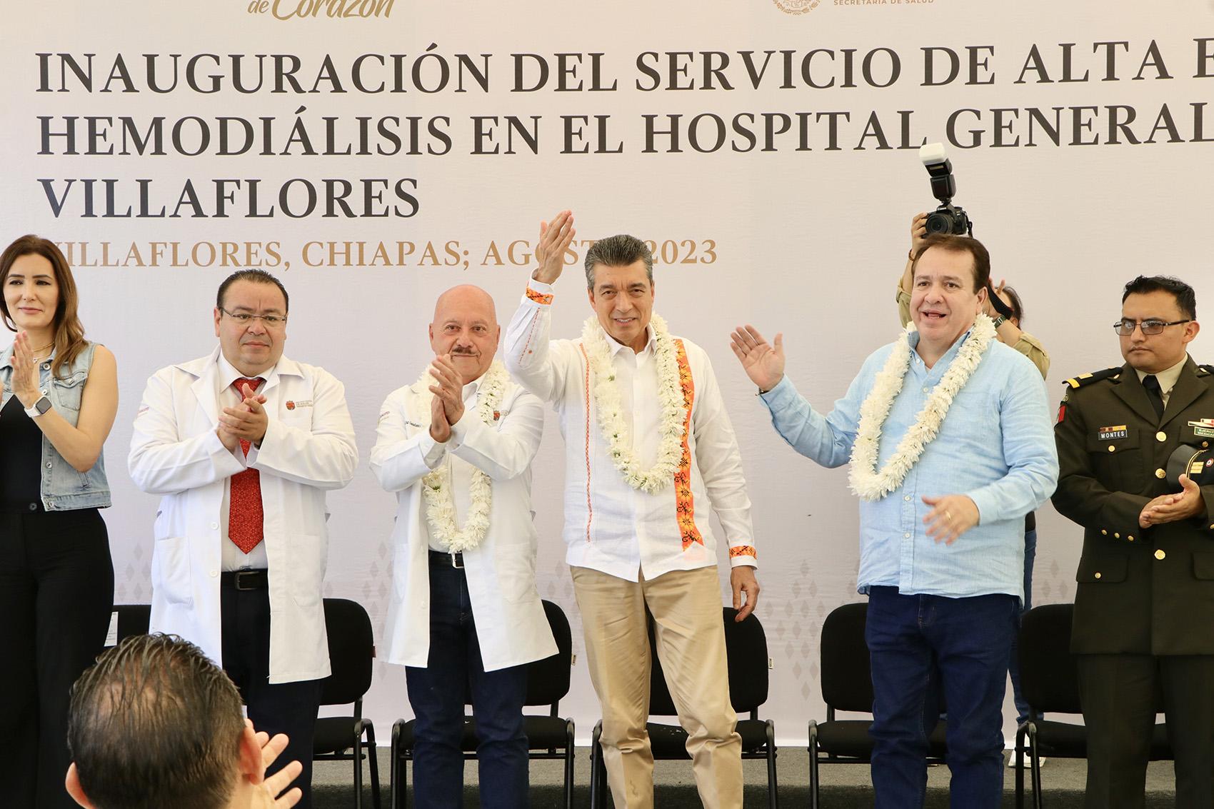 Inaugura Rutilio Escandón área de especialidad en hemodiálisis del Hospital General Bicentenario de Villaflores.jpeg
