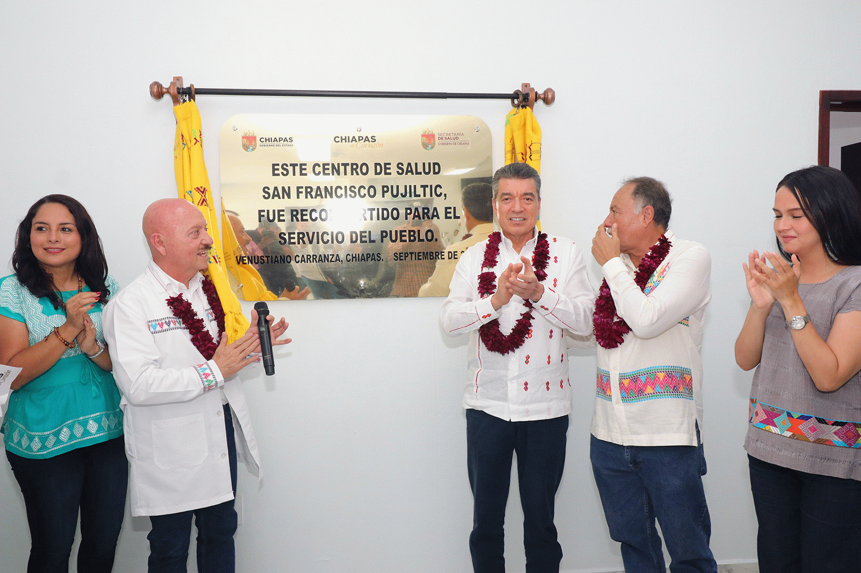 En Venustiano Carranza, Rutilio Escandón inaugura reconversión del Centro de Salud San Francisco Pujiltic.gif