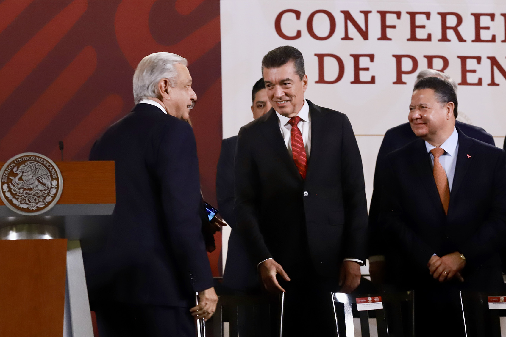 Reconoce Rutilio Escandón visión de AMLO de garantizar el derecho a la salud al pueblo de México.png