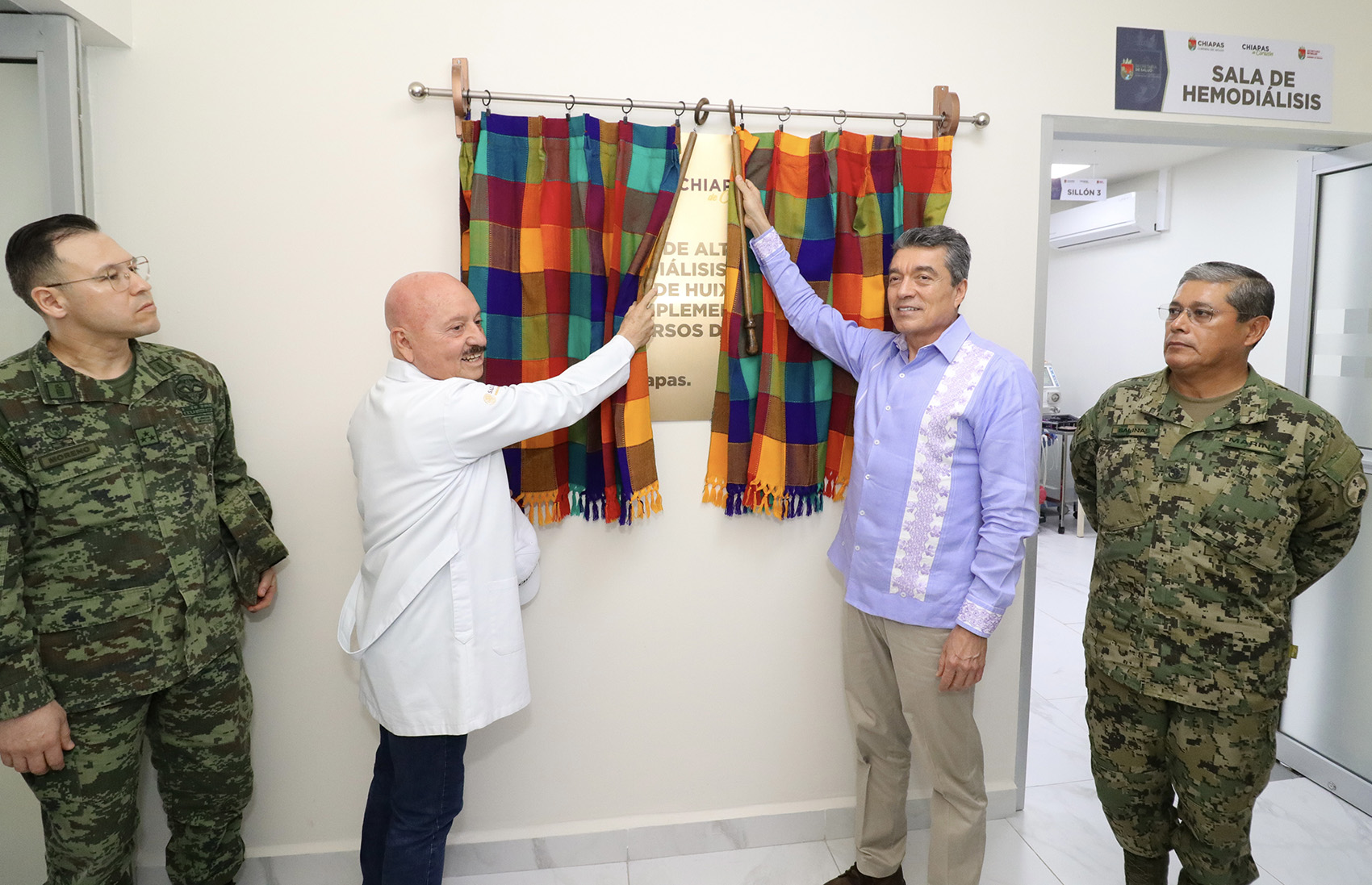 Inaugura Rutilio Escandón área de alta especialidad en hemodiálisis del Hospital General de Huixtla.png